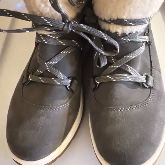 UGG Lakesider Heritage Waterproof Lace Up Faux Shearling Lined Sneaker Boot::NIB - Picture 7 of 8